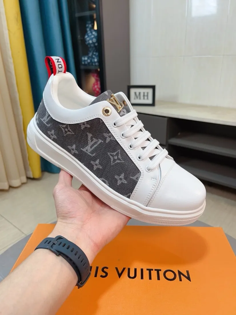 Men's shoes💰400🌹🌹[LV]🌹High-end men's shoes brand: Official website 1:1 Latest masterpiece: The upper is made of Italian imported first-layer cowhide with special materials➕Full genuine leather lining🔥, making walking more convenient and comfortable! Exclusive new style, stunning work [color]! Create a fashionable personality to set off your uniqueness! A must-have for trendy men! Classic🔥Number: 38-44